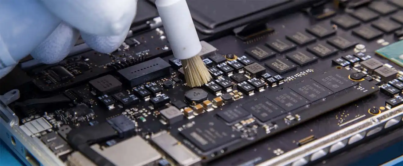 Чистка Apple MacBook от пыли в Чебоксарах | Замена термопасты